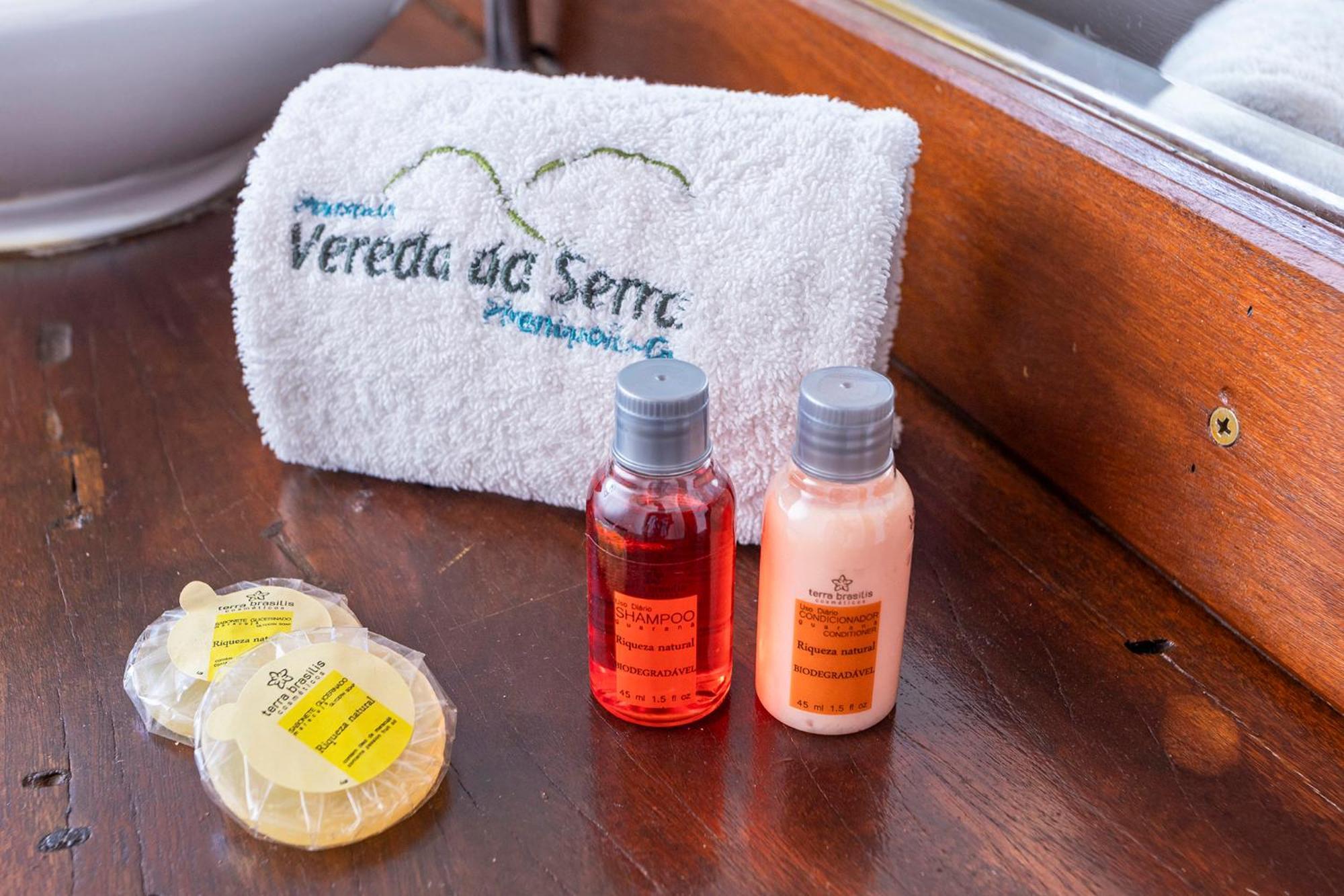 Pousada Vereda Da Serra ปิเรนนอโปลิส ภายนอก รูปภาพ